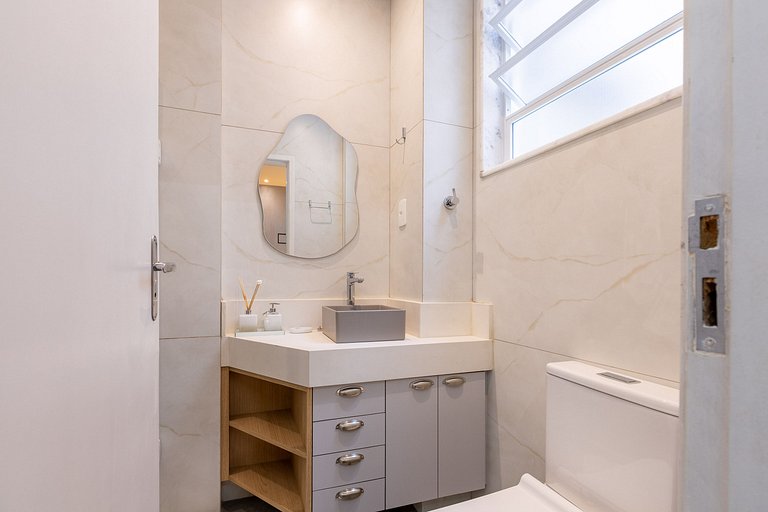 Viveiros701|Cozy, renovated studio apt in Copa