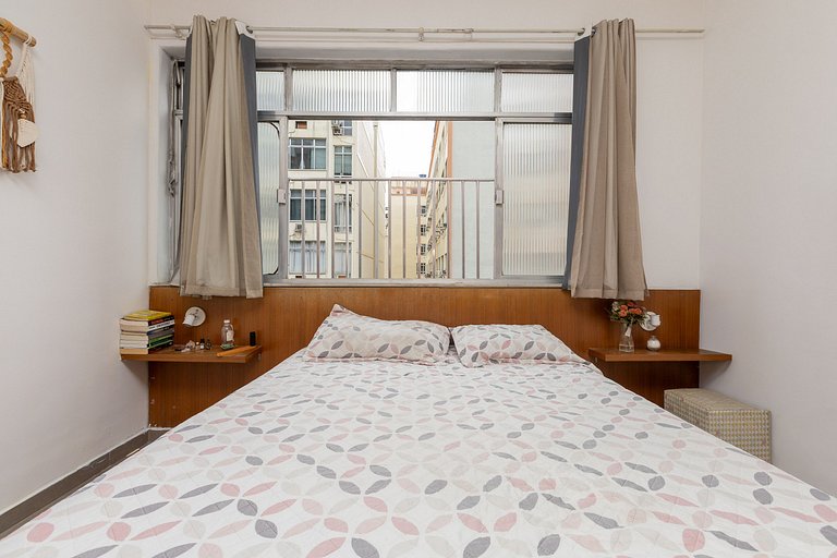 Raul704|Apt in Copacabana two blocks from beach