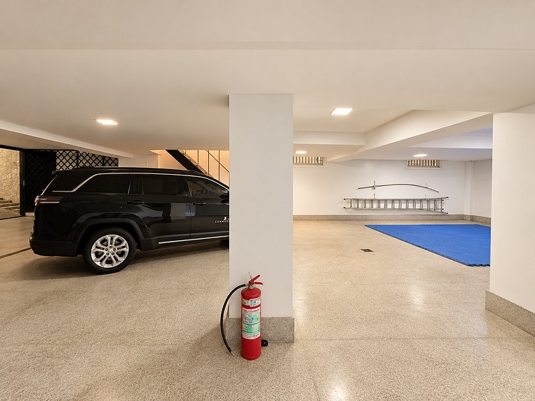 Casa con piscina en Leblon (Jd Pernambuco)